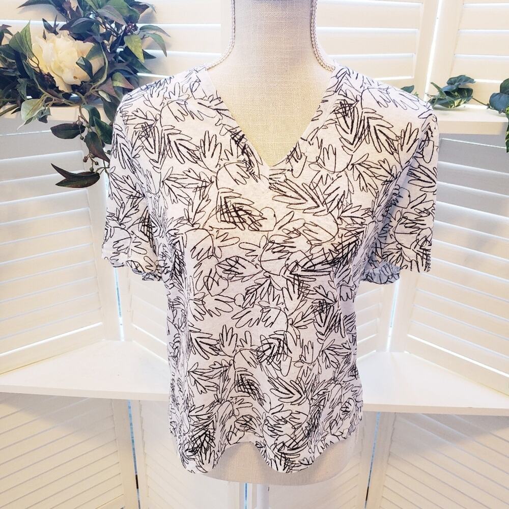 NATION LTD ABSTRACT BLACK WHITE SHORT SLEEVE TEE SIZE SMALL